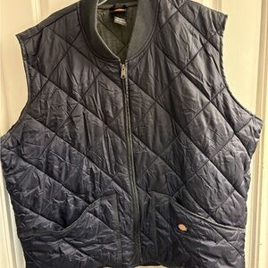 Dickies Men's Dark Quilted Vest